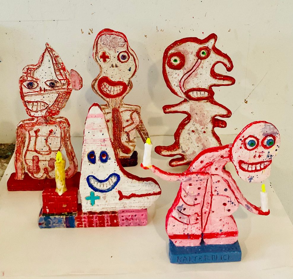 Abstrakte Keramik-Figuren