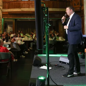 Hamburgs Finanzsenator Andreas Dressel (SPD) beim „Pflegemahl“.
