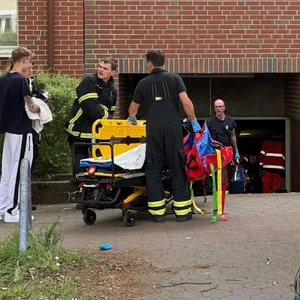 Die Frau kam nach dem Unfall ins Krankenhaus.