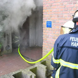 Feuer in Ortsamt Süderelbe – starke Verqualmung – Großeinsatz
