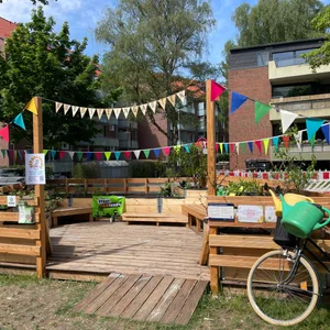 Das neue Parklet in Barmbek-Süd