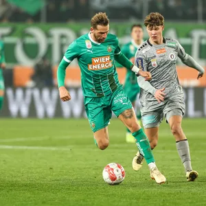 Jannik Robatsch gegen Guido Burgstaller
