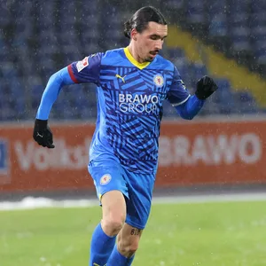 Rayan Philippe im Trikot von Eintracht Braunschweig