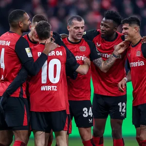 Bayer Leverkusen jubelt über ein Tor