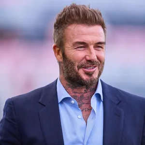 David Beckham lacht