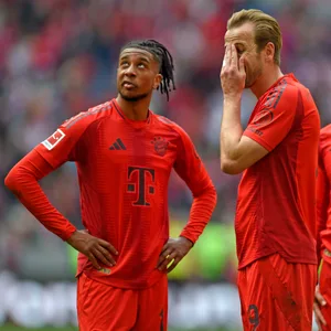 Michael Olise und Harry Kane hadern.