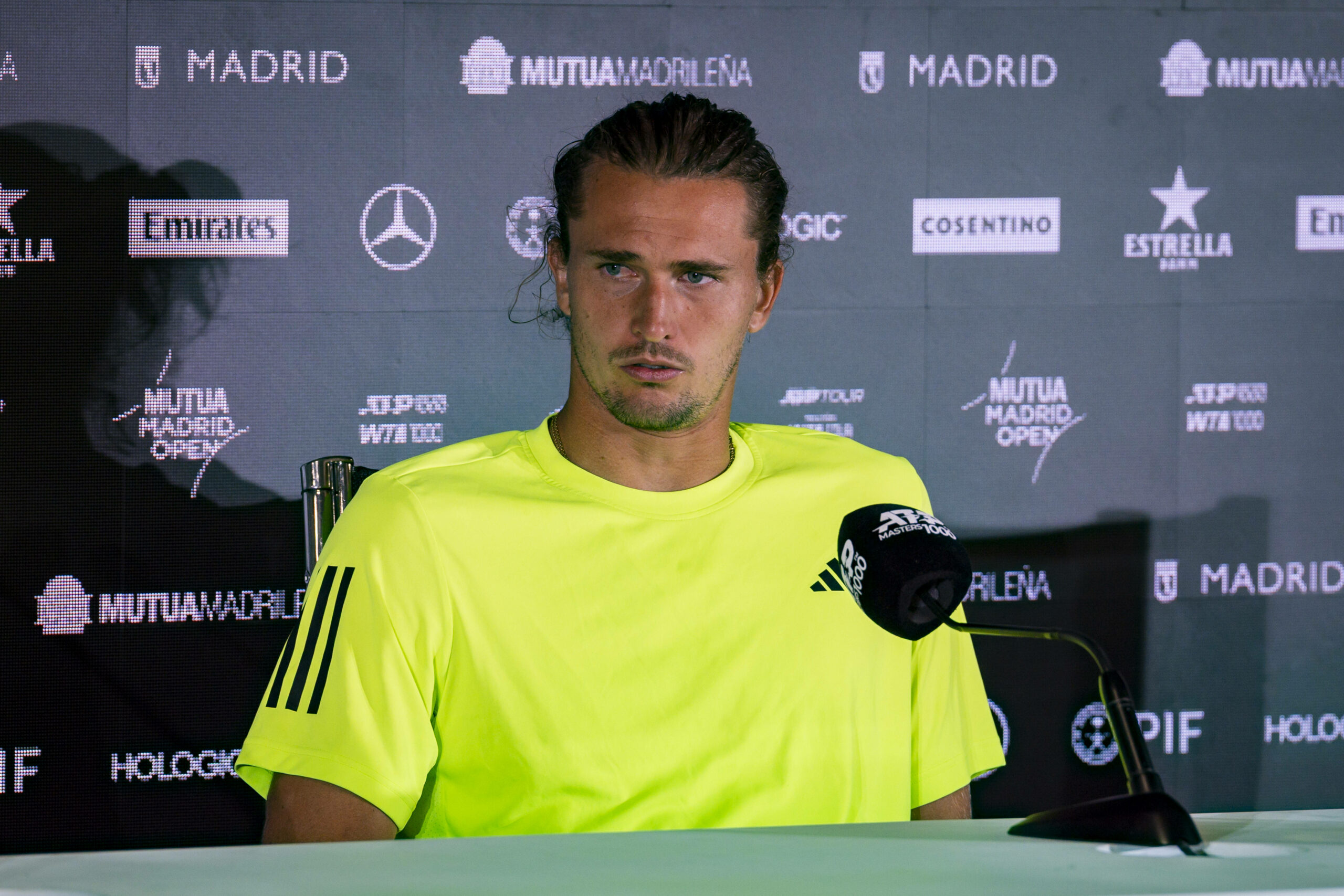 Alexander Zverev bei einer Pressekonferenz beim Turnier in Madrid