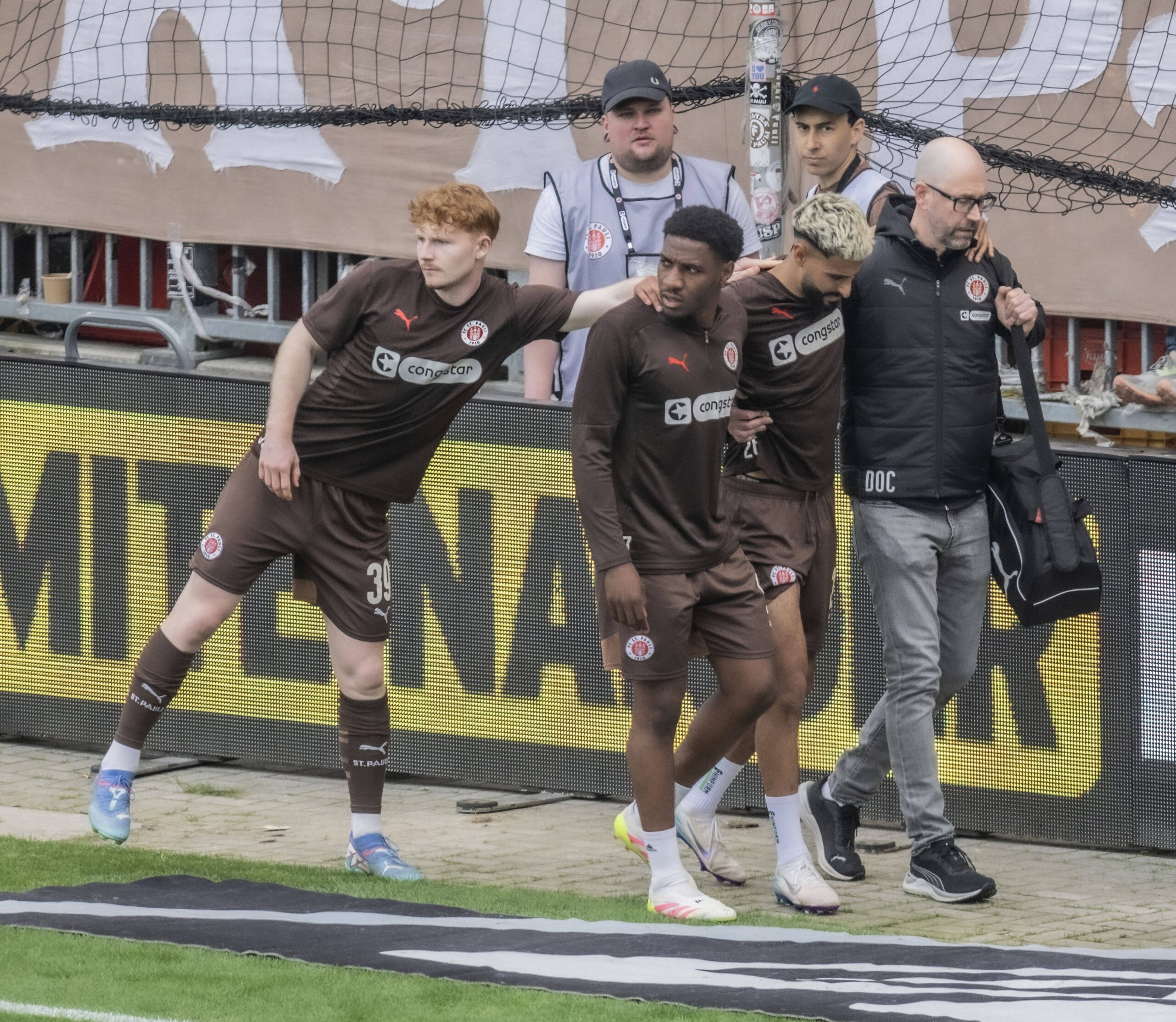 Elias Saad verletzte sich beim Aufwärmen vor dem Stuttgart-Spiel