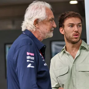 Flavio Briatore im Gespräch mit Gasly
