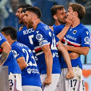 Sampdoria Genua Spieler bejubeln ihr Tor