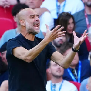 Pep Guardiola sichtlich frustriert auf der Seitenlinie