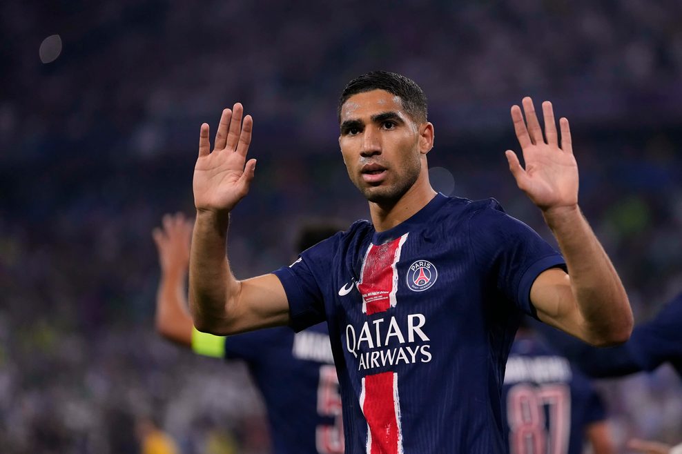Achraf Hakimi „entschuldigt“ sich nach Eröffnung des Schützenfests.