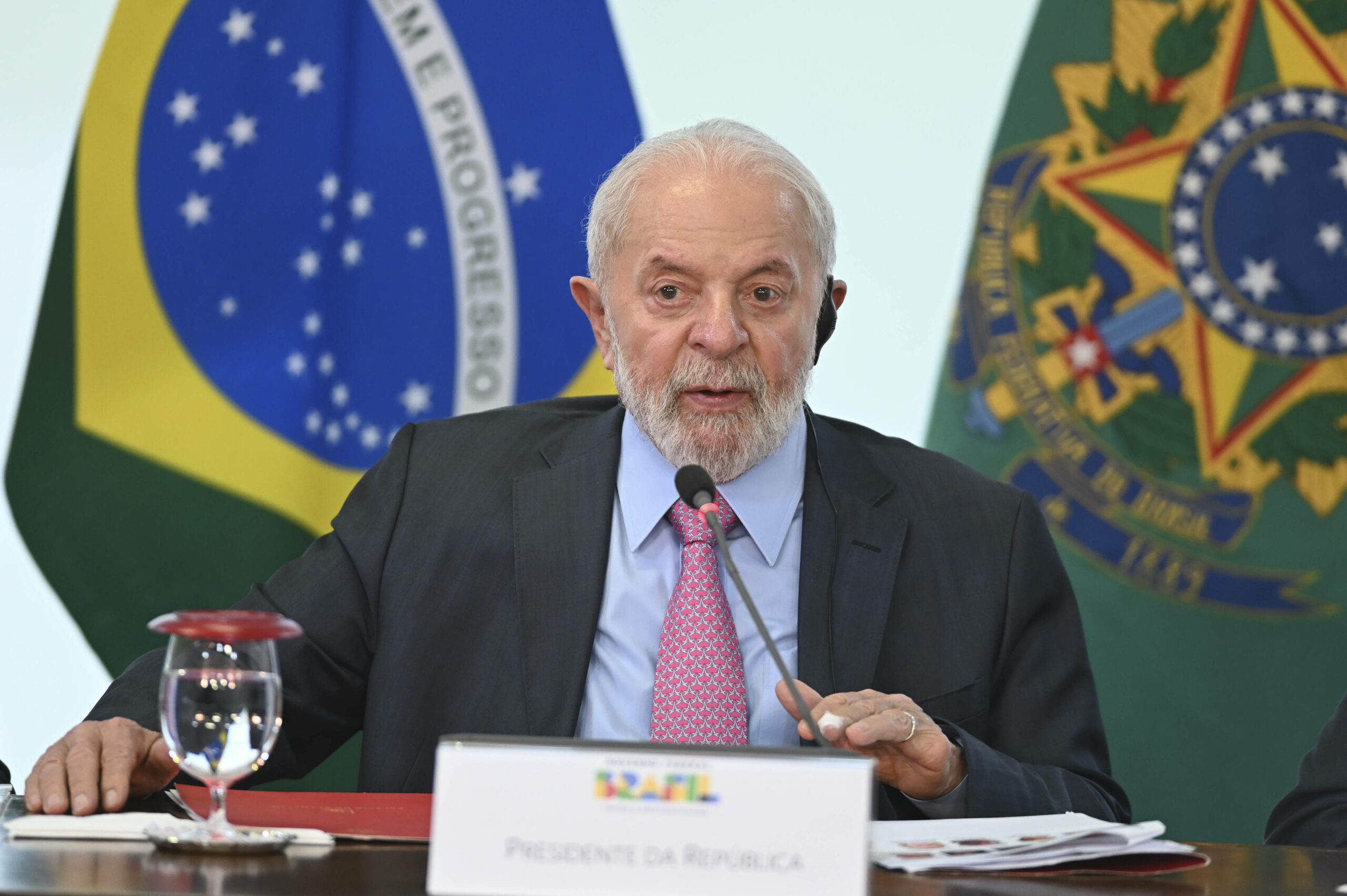 Luiz Inácio Lula da Silva bei einer Pressekonferenz