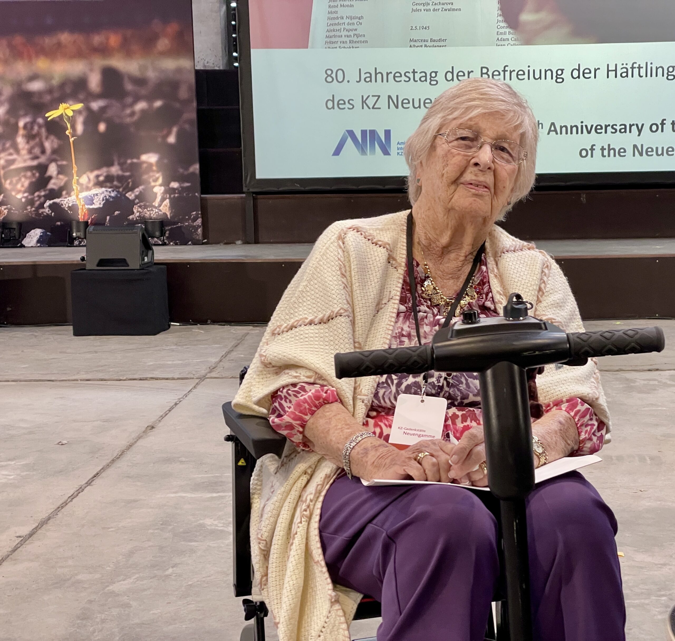 Helga Melmed