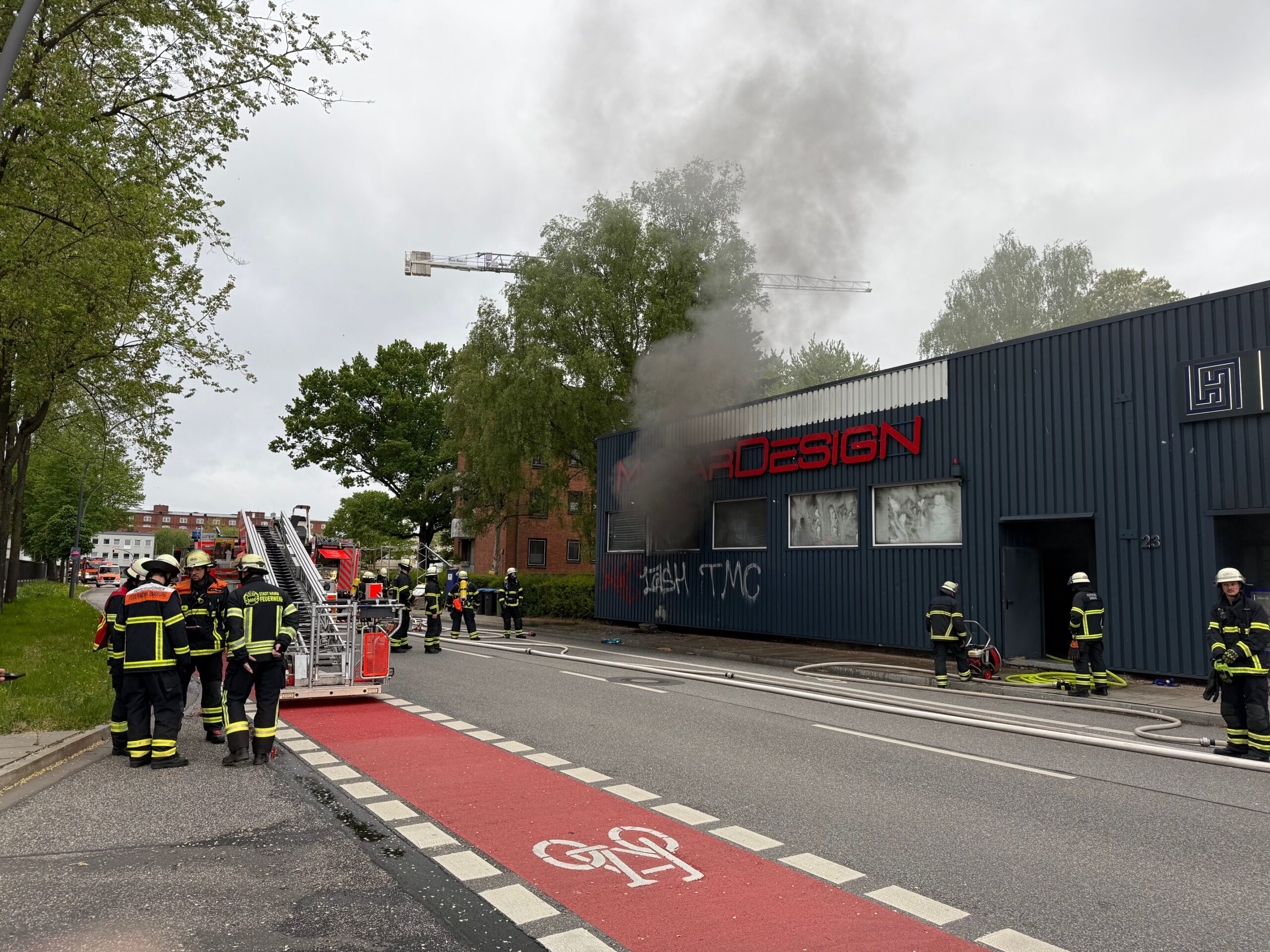 Aus noch ungeklärten Umständen kam es am Sonntagmorgen zum Brand.