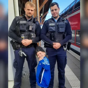 Der Vierjährige wurde in Niebüll von der Bundespolizei in Empfang genommen.