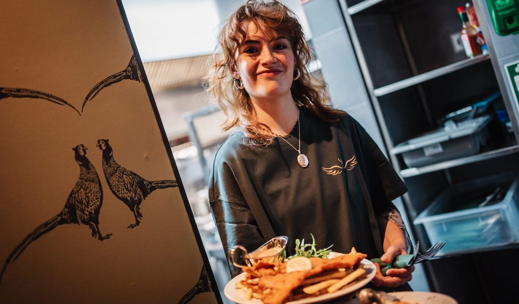 Er-ffnung-mit-Hindernissen-Das-bietet-Hamburgs-neuer-Schnitzel-Tempel