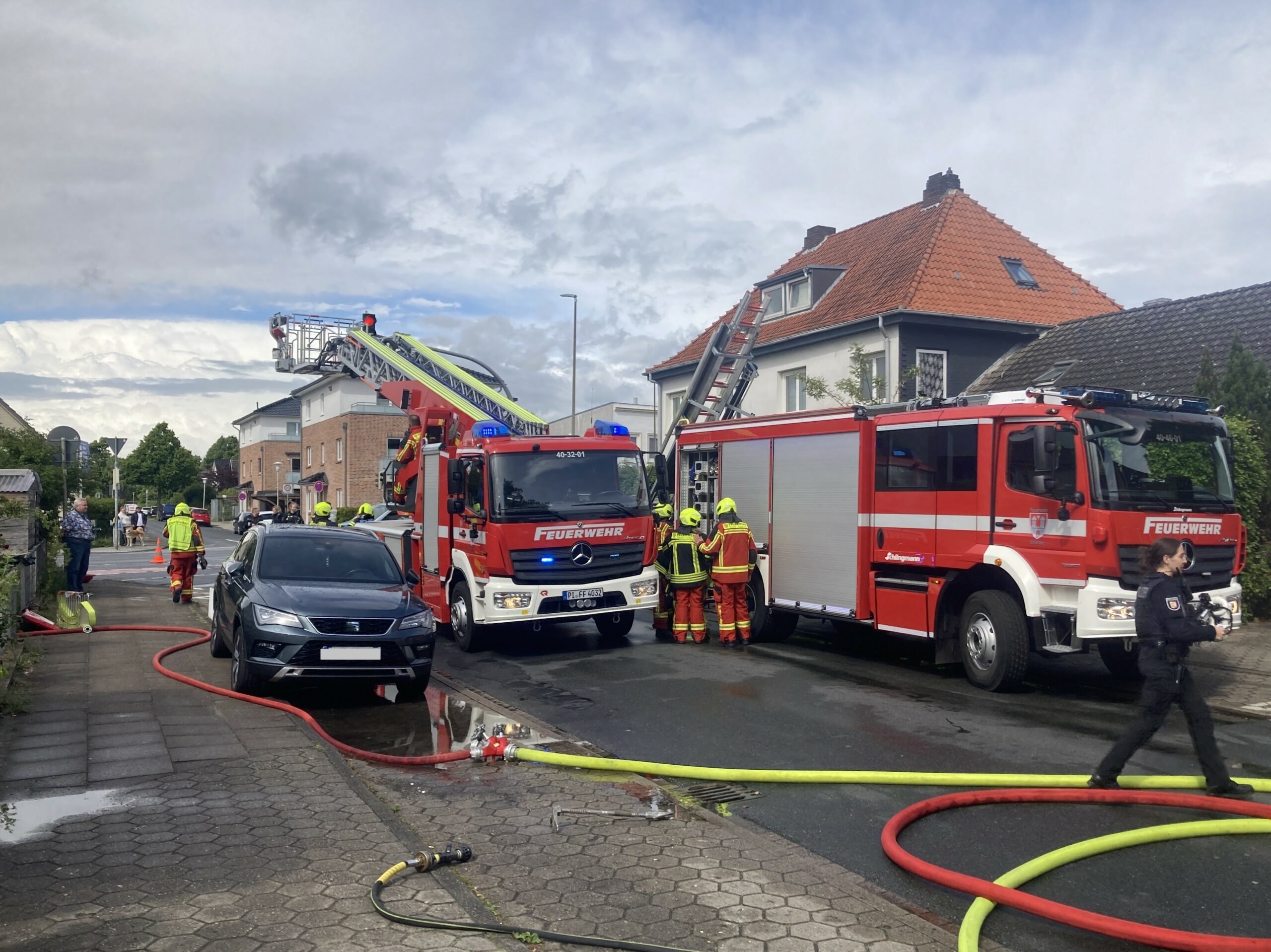 Mehrere Feuerwehrautos in Uetersen.