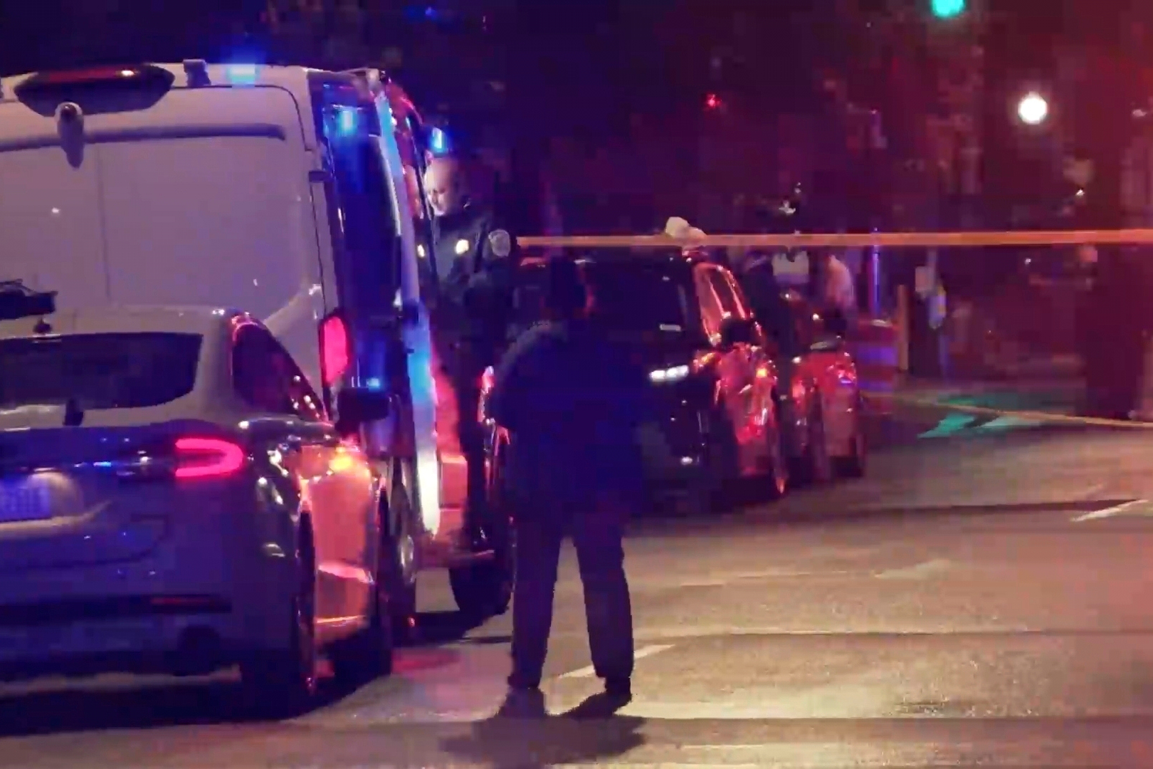 Einsatzkräfte am Tatort in Washington.