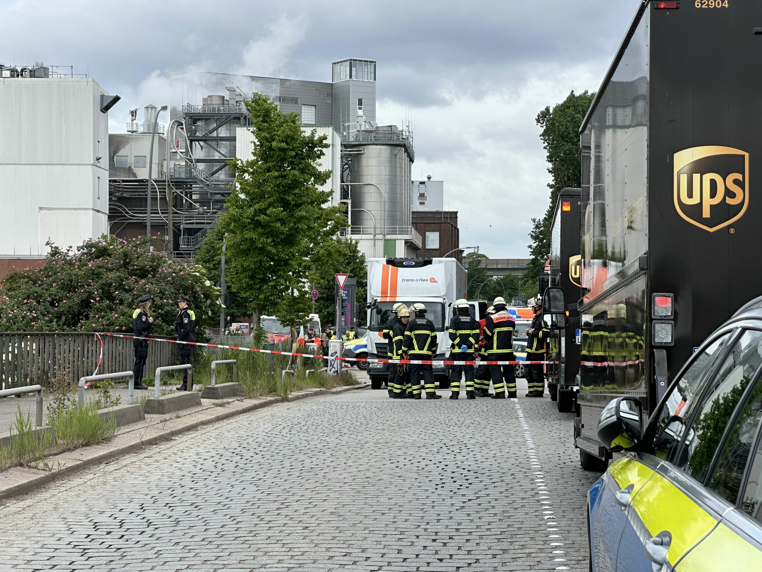 Ein Lkw-Fahrer hat am Dienstag in Hammerbrook einen Radfahrer erfasst und schwer verletzt.