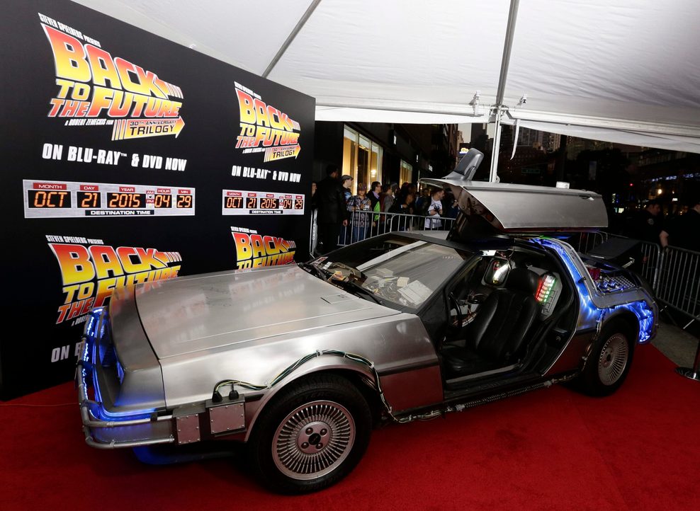DeLorean im Theaterfoyer