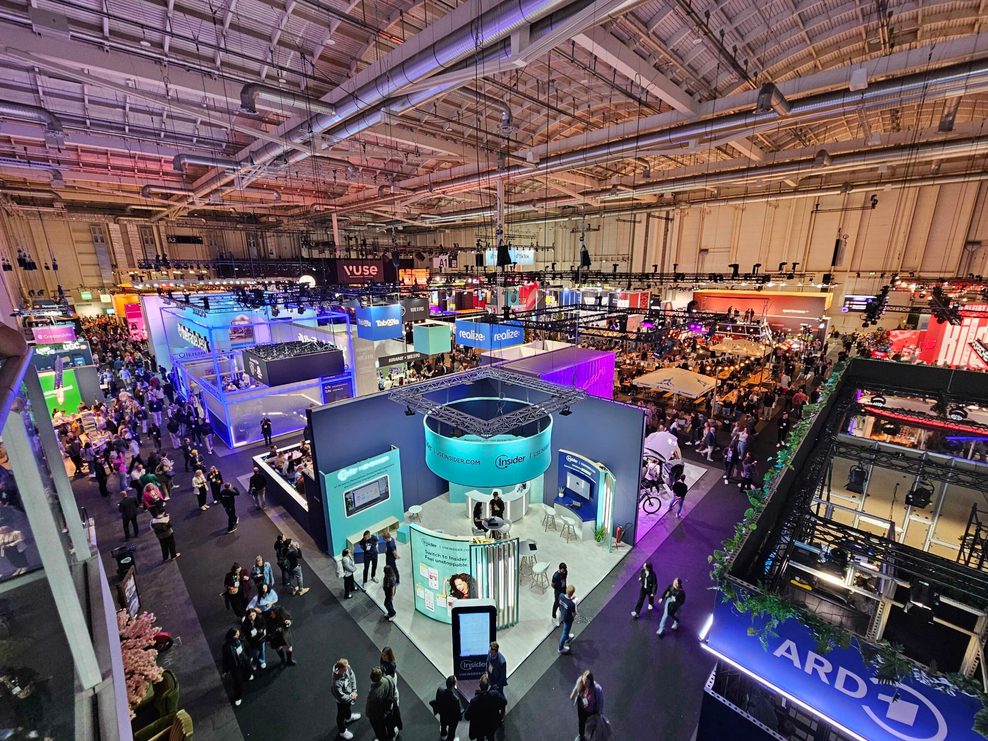 Die Hamburger Messehalle A1 bei der OMR 2025.