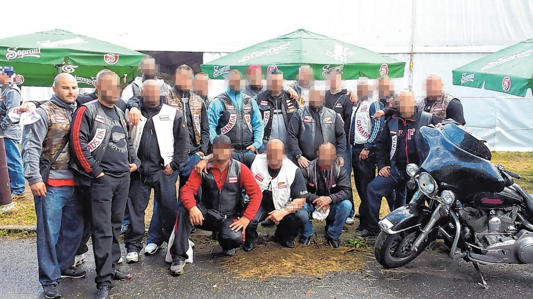 Der „Hells Angels“-Aussteiger Kassra Zargaran (ganz links), über den die MOPO vergangene Woche ein ausführliches Portrait veröffentlichte, und seine „Brüder“.