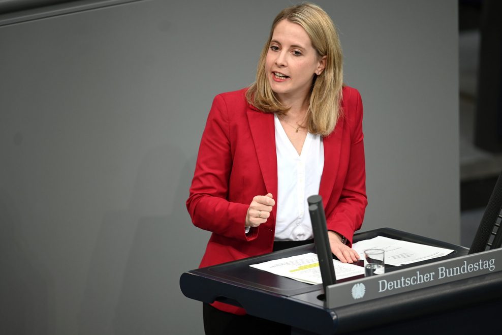 Verena Hubertz (SPD), Bundesministerin für Wohnen, Stadtentwicklung und Bauwesen (Archivbild).