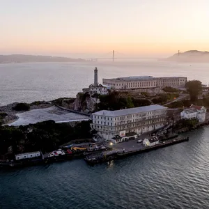 Die Gefängnisinsel Alcatraz vor San Francisco