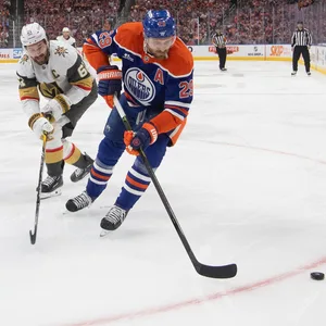 Leon Draisaitl im dritten Playoff-Duell gegen die Vegas Golden Knights