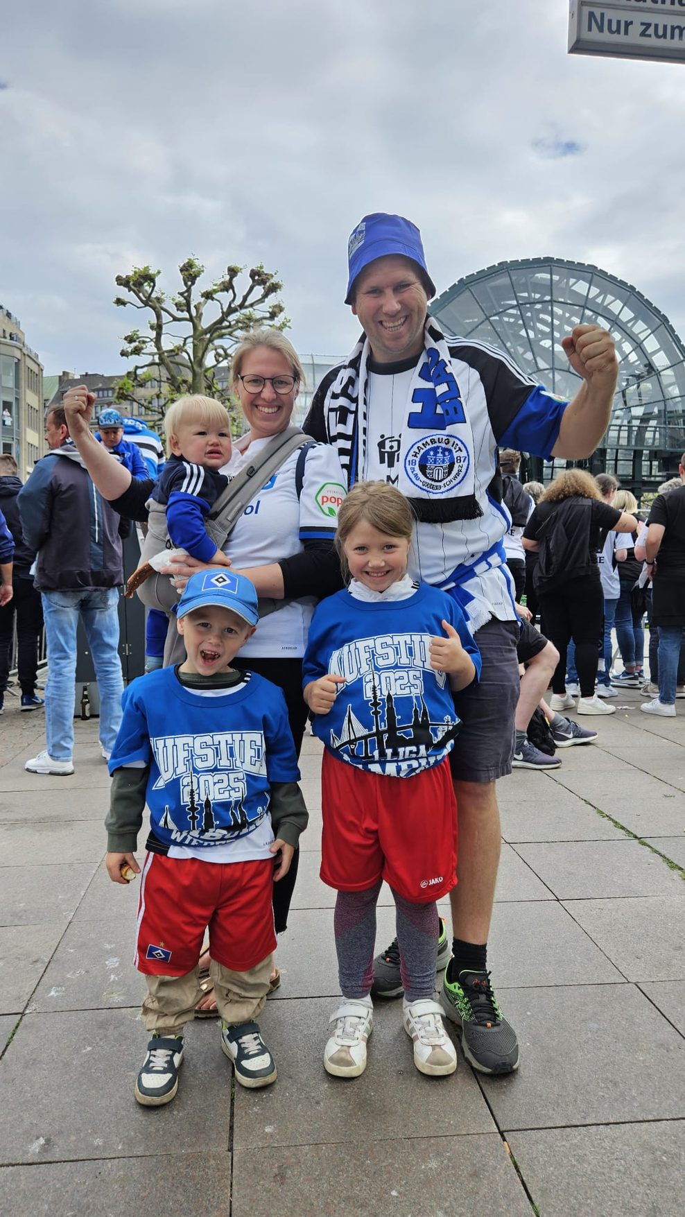 Familie Külper bei der HSV-Party