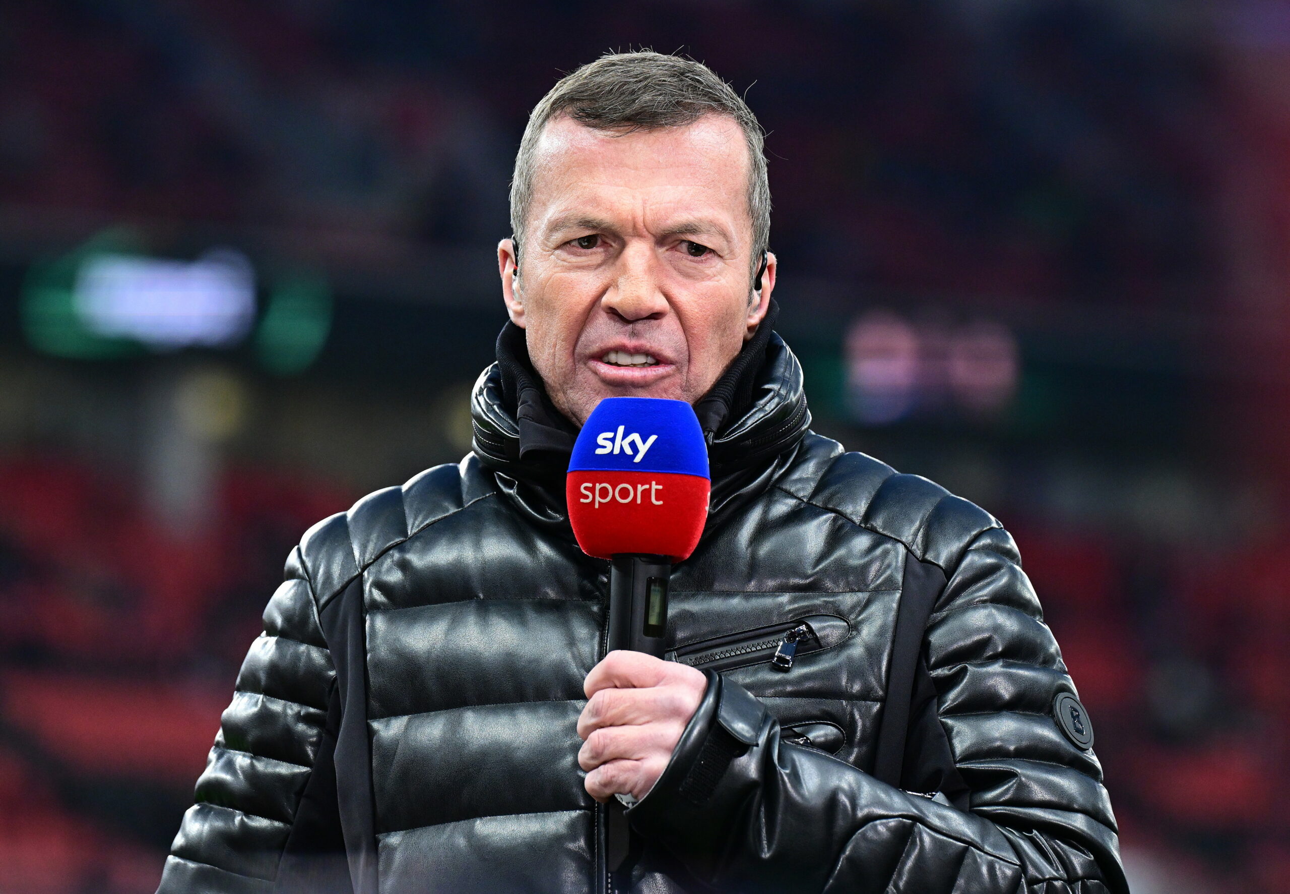 Lotthar Matthäus spricht am Sky-Mikrofon