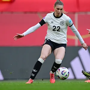 DFB-Star Jule Brand bei einem Nations-League-Spiel gegen Schottland