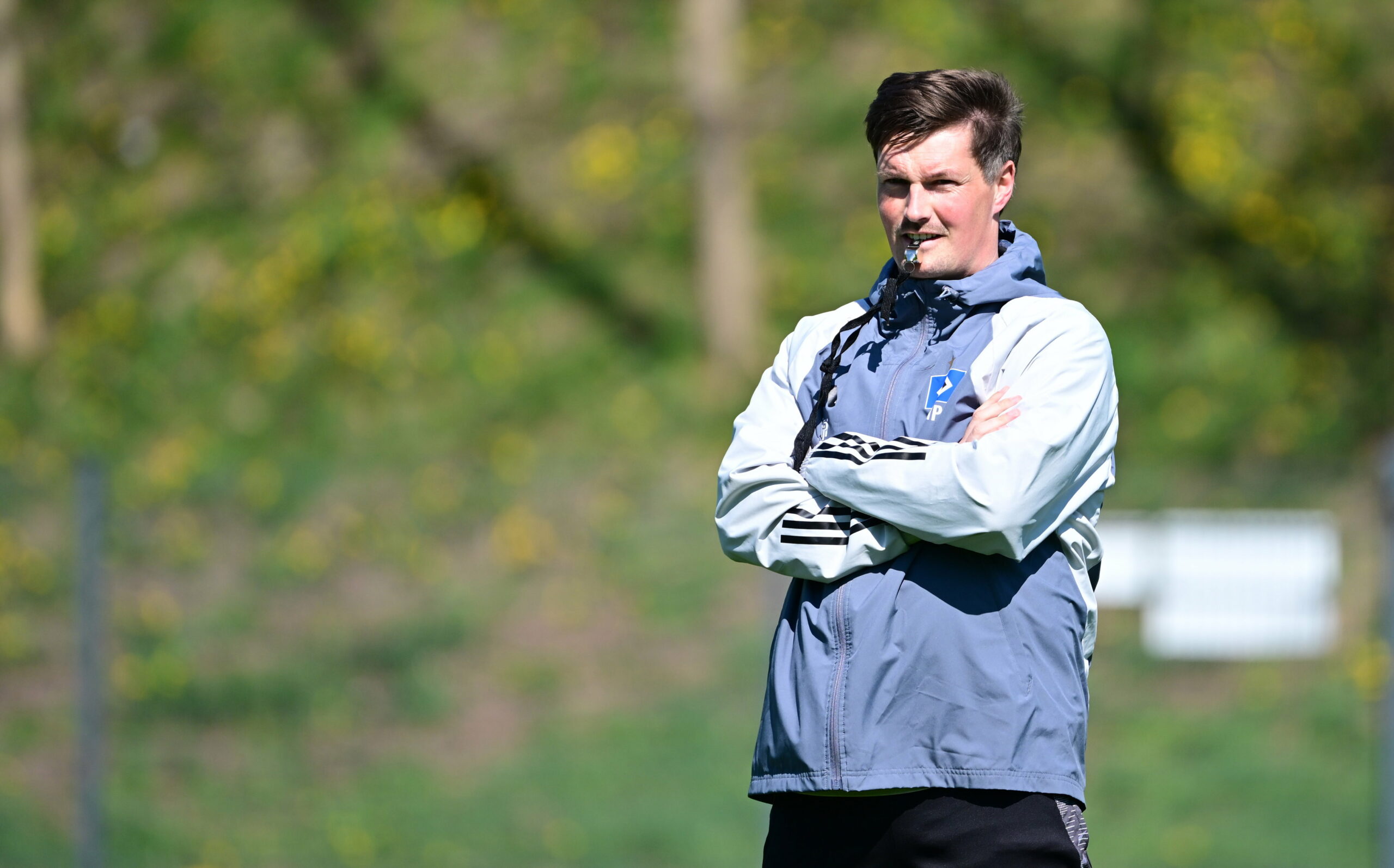 Merlin Polzin auf dem HSV-Trainingsplatz im Volkspark