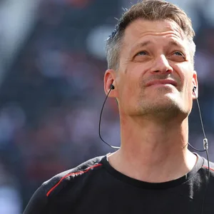 St. Pauli-Trainer Alexander Blessin nach dem quasi-rettenden Punktgewinn in Frankfurt