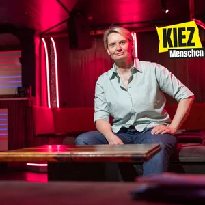 Club-Chefin Ivonne Kappe sitzt im White Rabbit