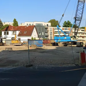 Blick auf die U5-Baustelle am Bramfelder Dorfplatz.