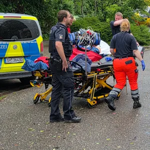 Auseinandersetzung zwischen Jugendlichen in Marne – Teenager in den Kopf gestochen