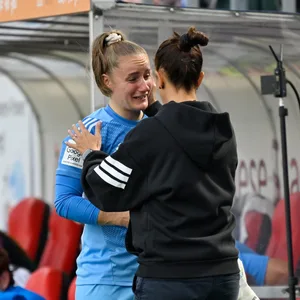 Laura Sieger weint