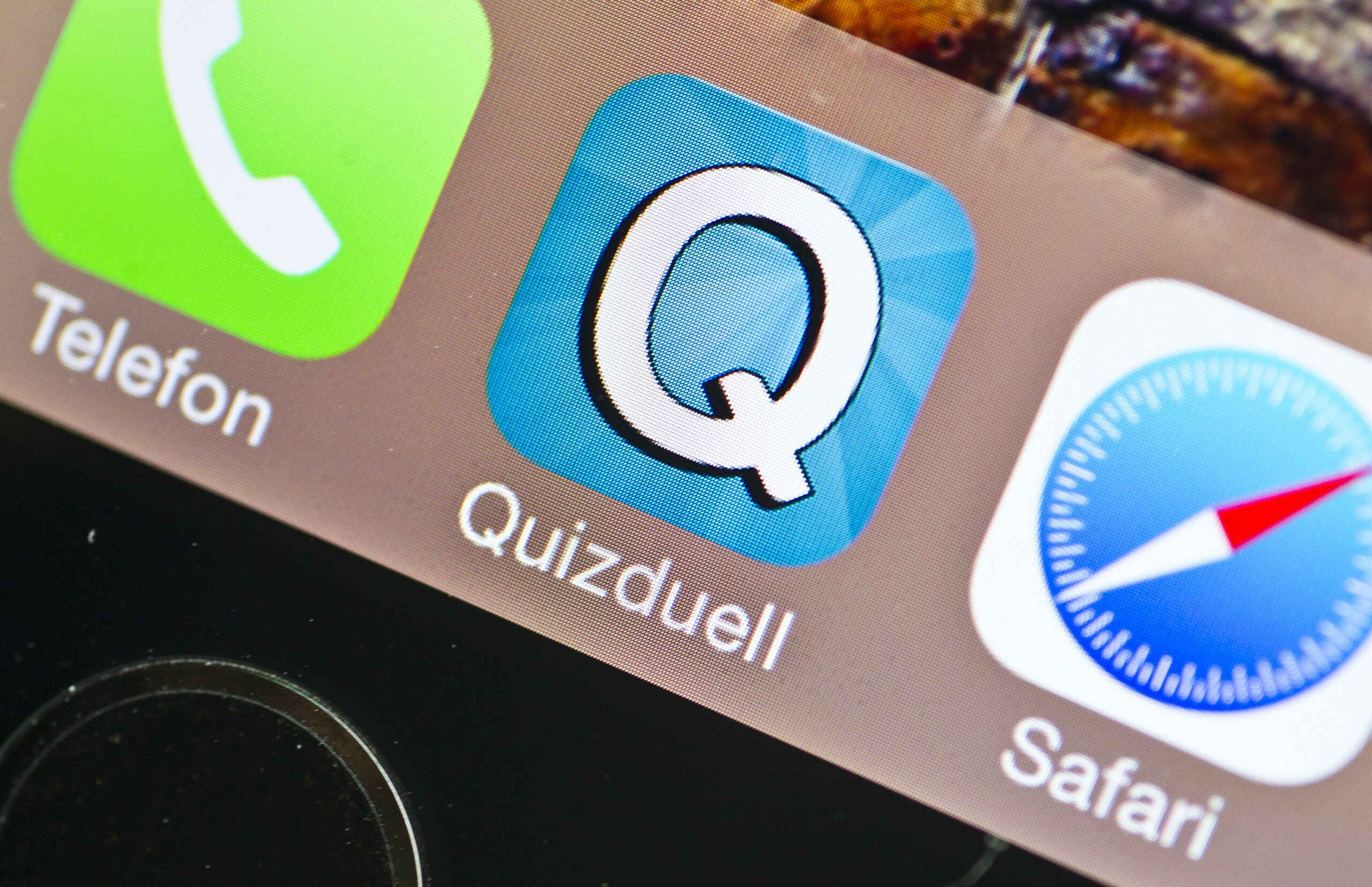 Der Angeklagte soll sich im Online-Spiel Quizduell als Frau ausgegeben und so Nacktbilder von einer 16-Jährigen erpresst haben.