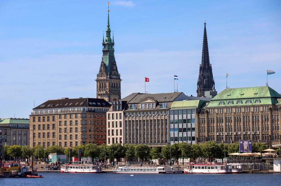 Blick auf den Jungfernstieg