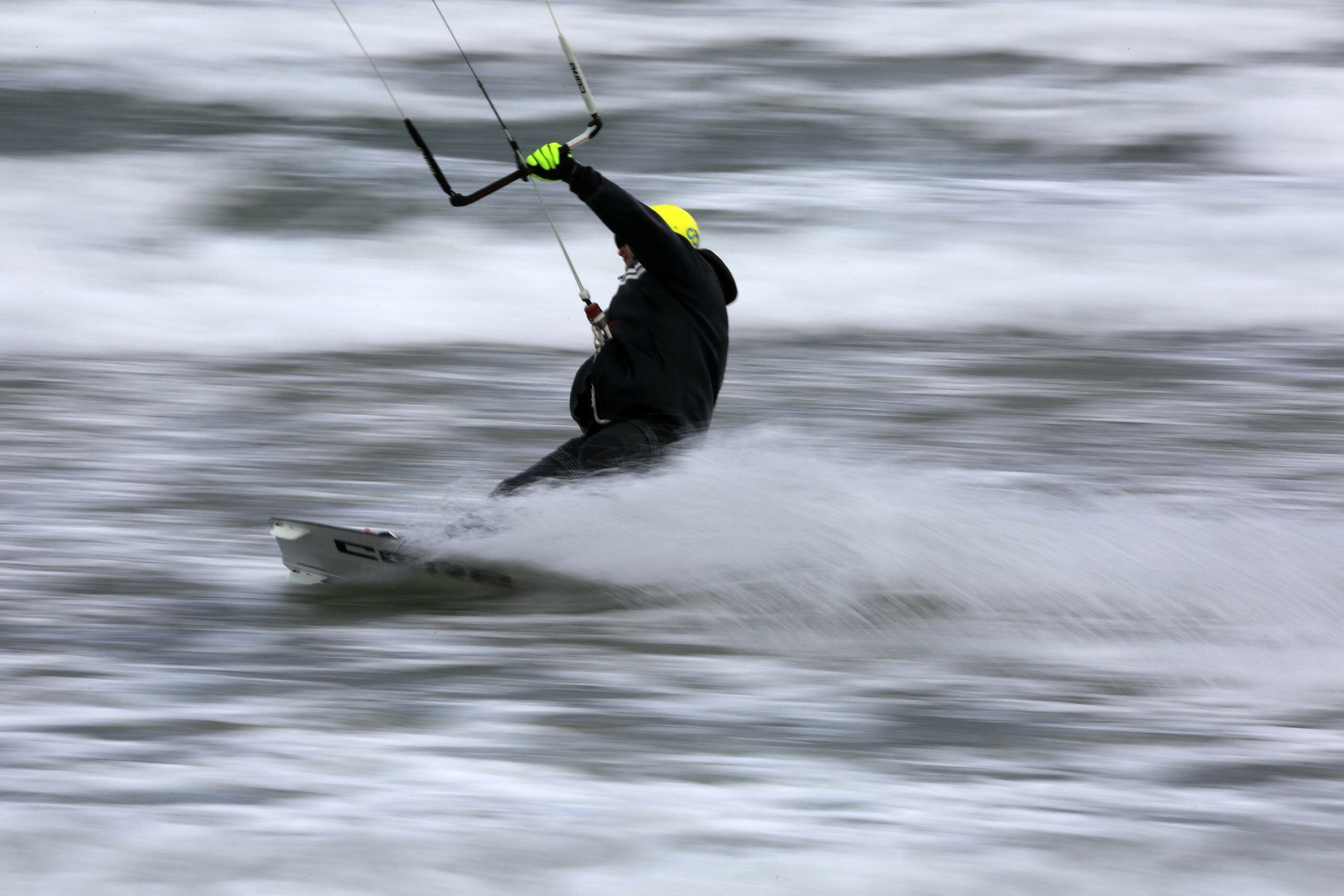 Kitesurfer