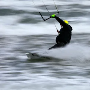 Kitesurfer