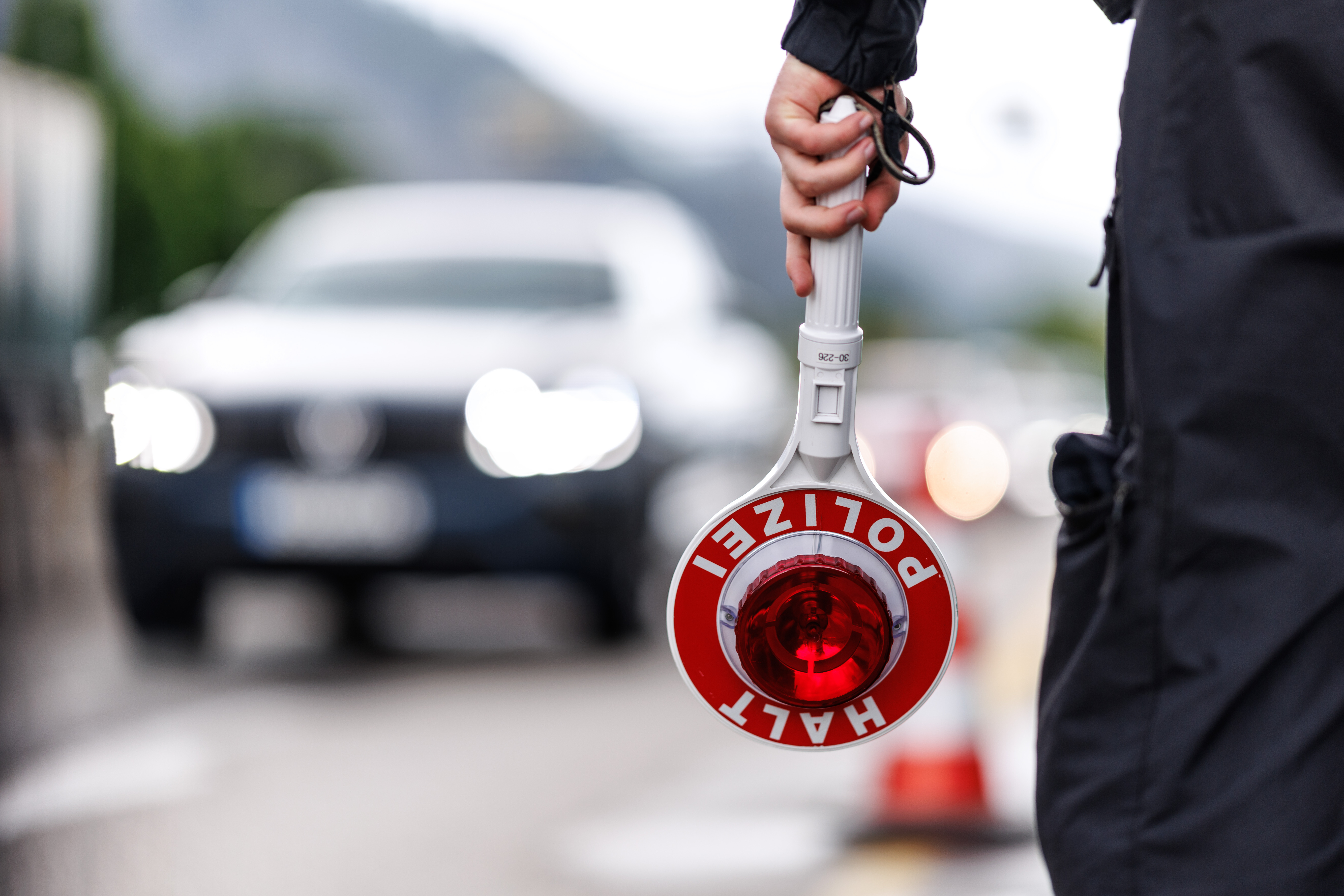Illegales Rennen auf A1 bei Bargteheide – Raser nutzen sogar Rettungsgasse