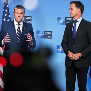 US-Verteidigungsminister Pete Hegseth und Nato-Generalsekretär Mark Rutte im NATO-Hauptquartier