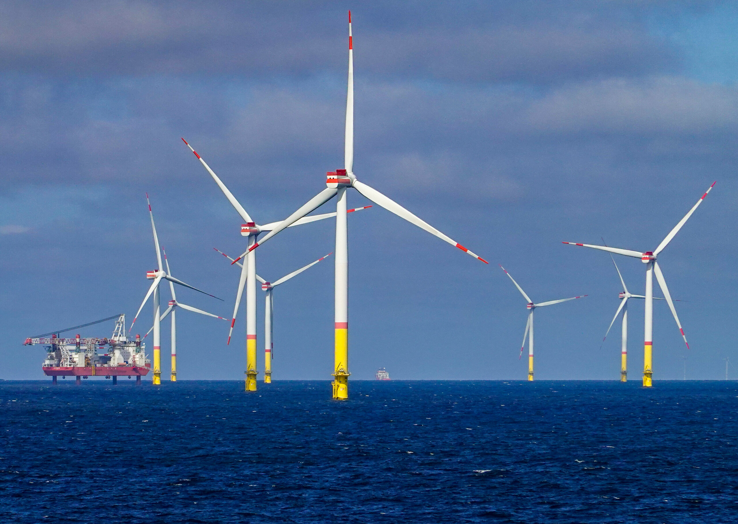 Offshore-Windenergiegebiete nordöstlich vor der Insel Rügen in der Ostsee.