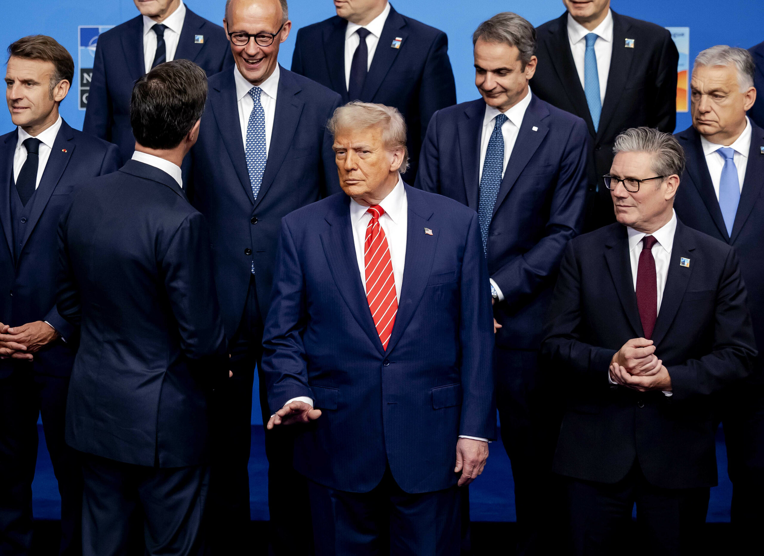 Die Regierungschefs während des NATO-Gipfels im World Forum.