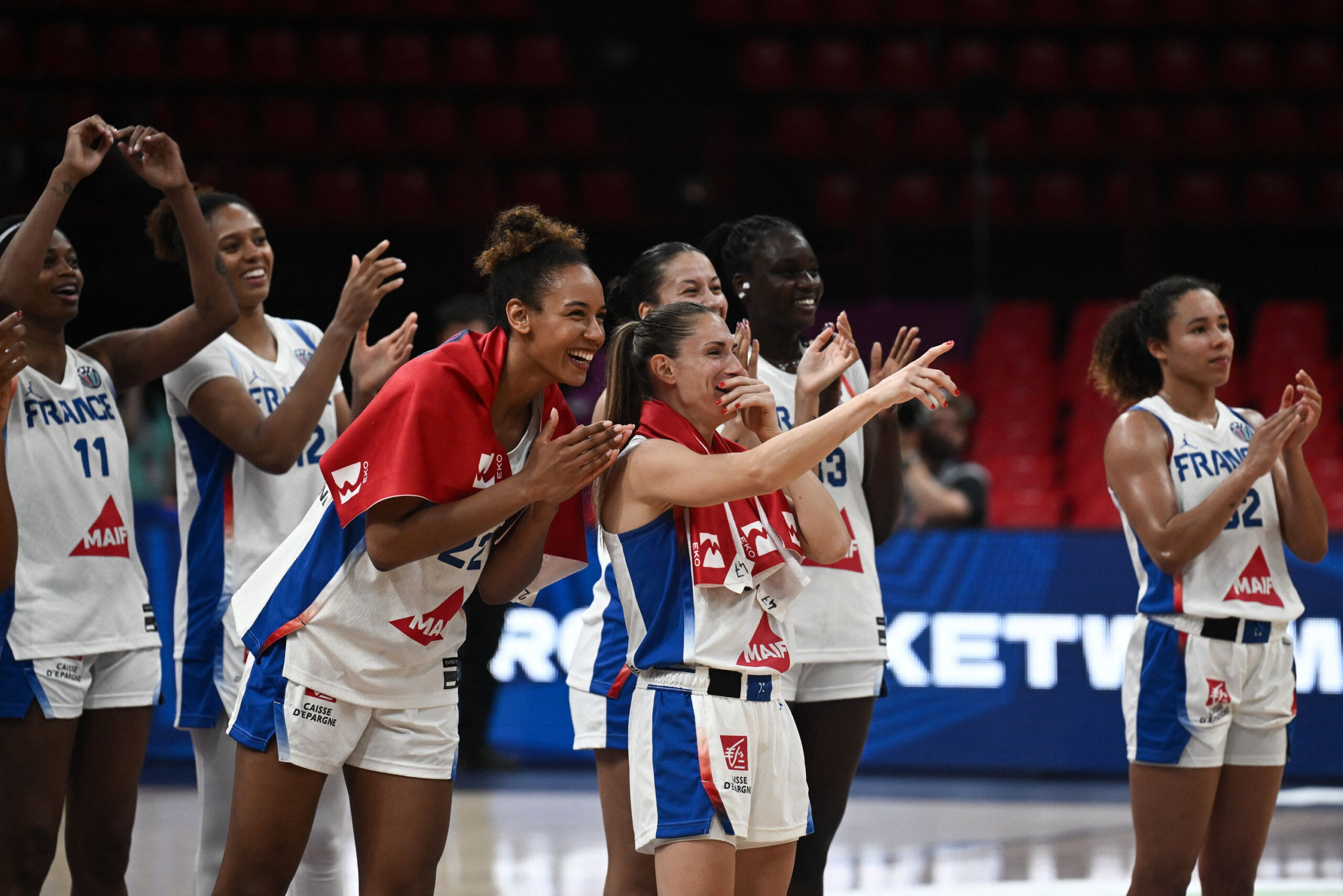 Frankreichs Basketballerinen lachen sich nach dem Rekordsieg gegen die Schweiz schlapp