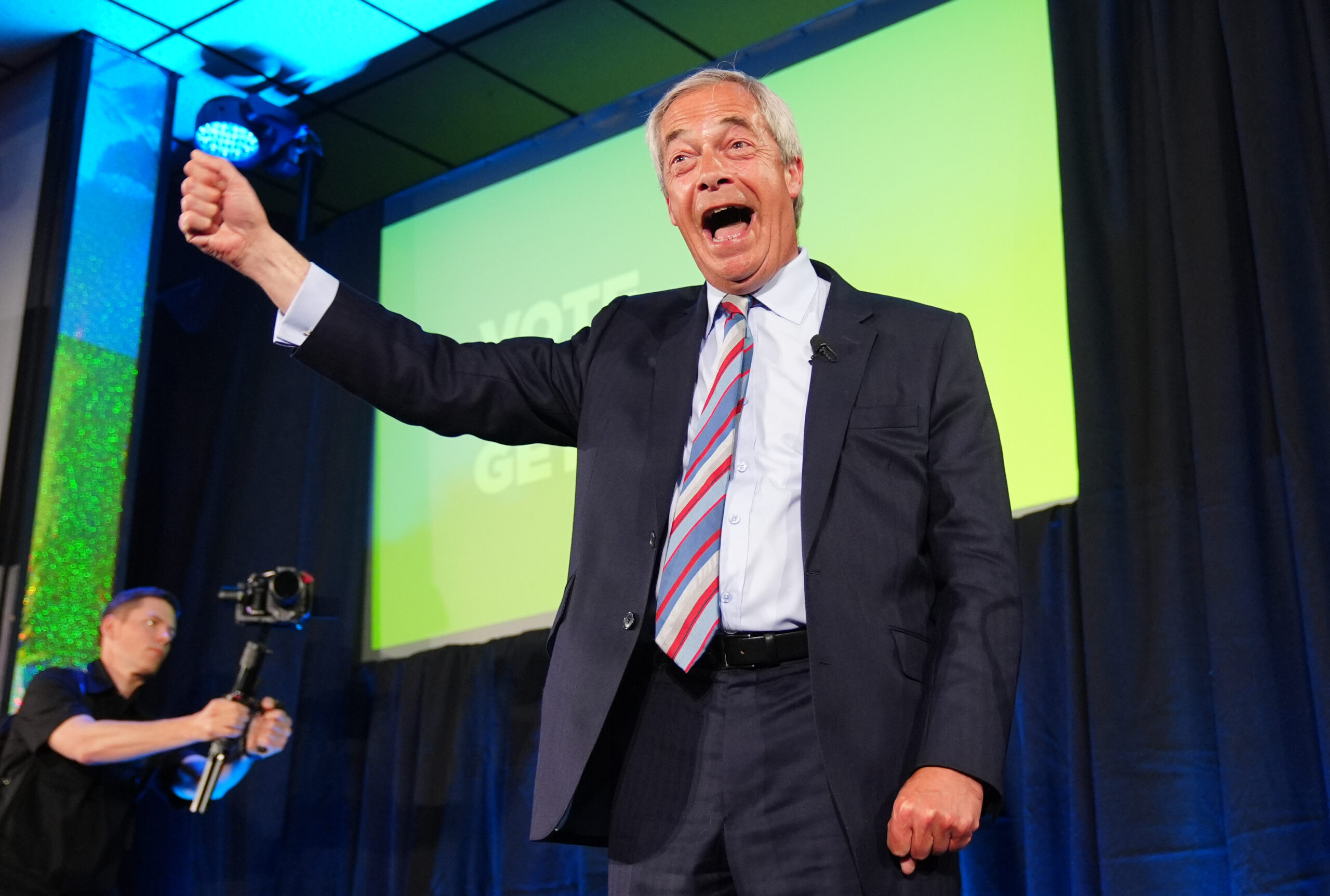 Wird er der lachende Dritte in Großbritannien? Nigel Farages „Reform“-Partei würde laut einer aktuellen Umfrage stärkste Kraft auf der Insel.