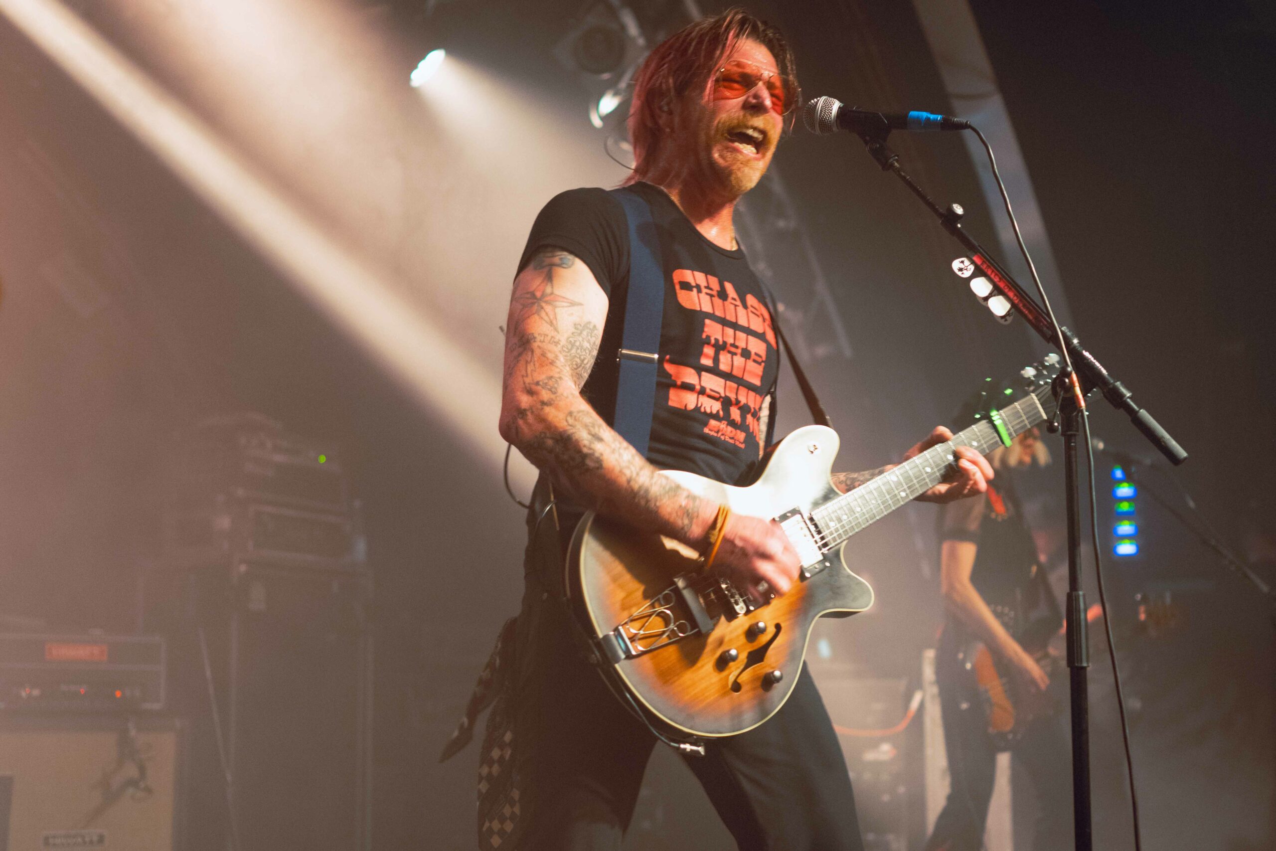 Jesse Hughes auf der Bühne